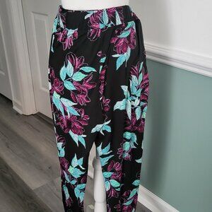 Jockey Better Basics Womens Jogger Pant, NWT, Black/Green Floral, XL